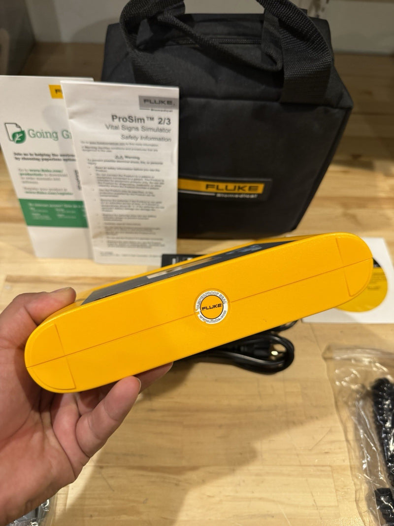 FLUKE BIOMEDICAL PROSIM 2 VITAL SIGNS SIMULATOR - FREE SHIPPING
