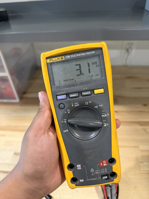 FLUKE 179 MULTIMETER WITH LEADS & CLIPS