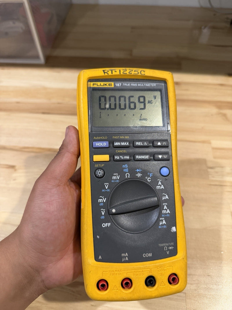 FLUKE 187 TRUE RMS MULTIMETER FOR PARTS