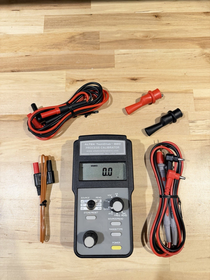 ALTEK TECHCHEK 820 PROCESS CALIBRATOR WITH LEADS & CLIPS TESTED