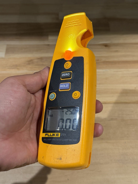 FLUKE 771 MILLIAMP PROCESS CLAMP METER (NO CLAMP) SHIPS FAST