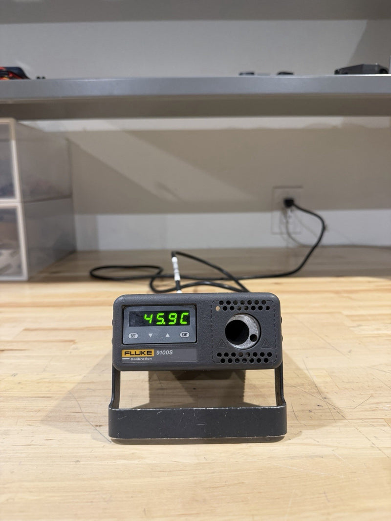 FLUKE CALIBRATION 9100S DRY WELL TEMPERATURE CALIBRATOR (TESTED) FREE SHIPPING