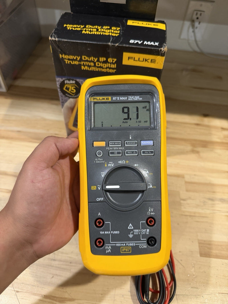 FLUKE 87V MAX TRUE RMS MULTIMETER W/ LEADS & CLIPS