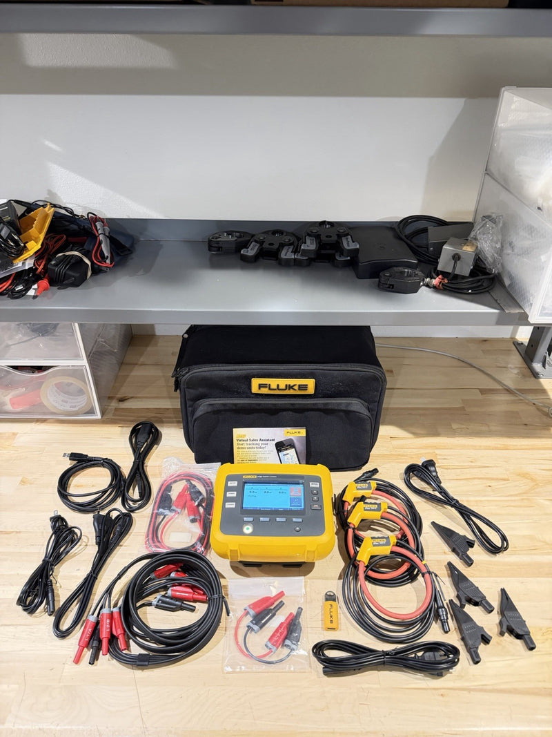 FLUKE 1730 ENERGY LOGGER KIT W/ ACCESSORIES (TESTED) FREE SHIPPING