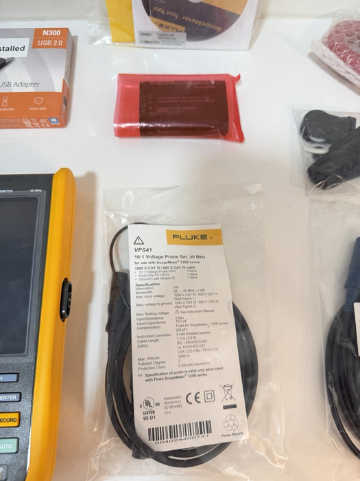 FLUKE 125B INDUSTRIAL SCOPEMETER 40MHZ(NEW FACTORY SEALED) FREE SHIPPING MFD2025
