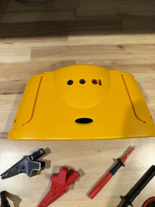 FLUKE 1653 MULTIFUNCTION INSTALLATION TESTER WITH ACCESSORIES