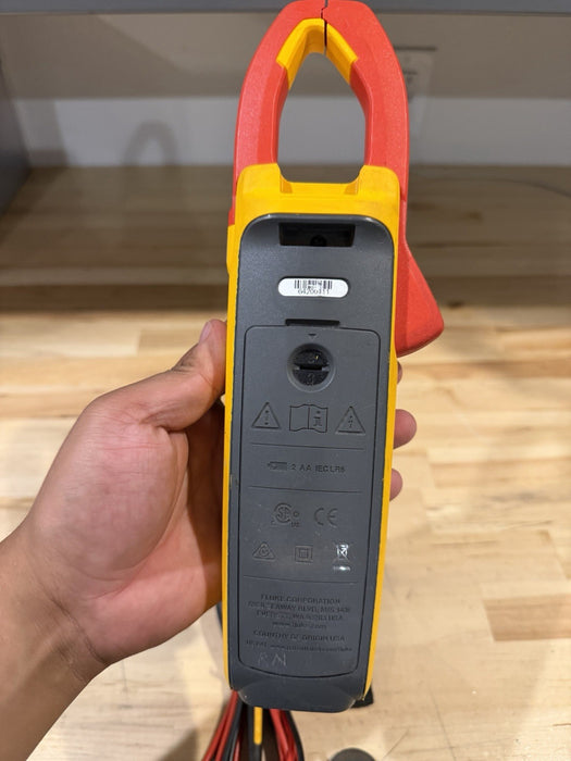 FLUKE 378 FC NON-CONTACT VOLTAGE CLAMP METER WITH LEADS