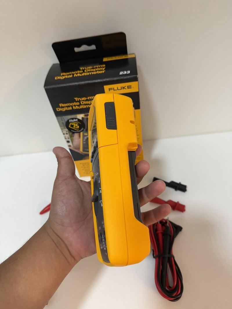 FLUKE 233 REMOTE DISPLAY AUTOMOTIVE DIGITAL MULTIMETER - 2024