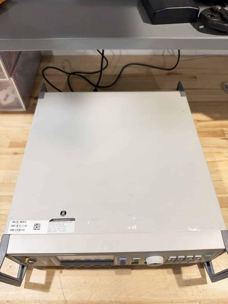 FLUKE 9610A/AF RF REFERENCE SOURCE - FREE SHIPPING (SHIPS FAST)