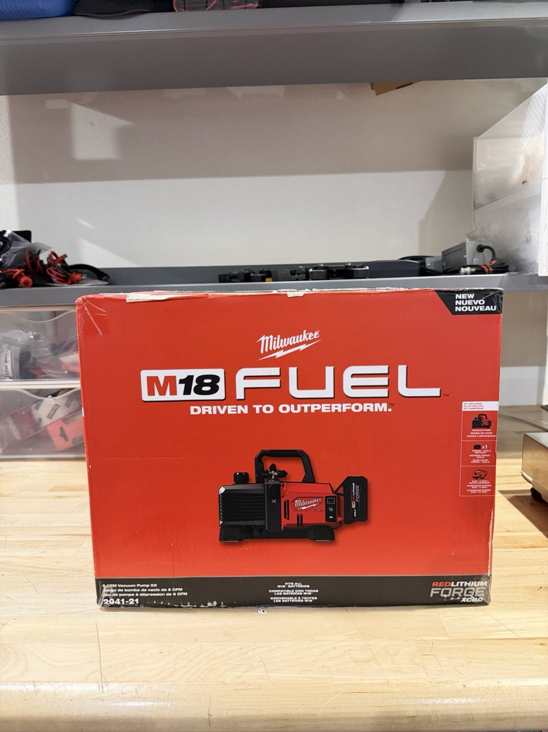 MILWAUKEE 2941-21 M18 FUEL 5 CFM VACUMM PUMP KIT (NEW FACTORY SEALED) SHIPS FAST