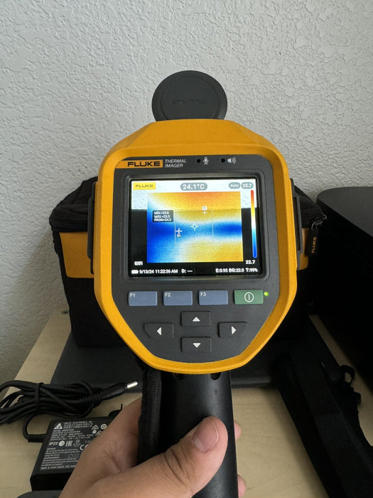 FLUKE TI401-PRO 60HZ 640 X 480 INFD THERMAL IMAGING CAMERA IR RARE