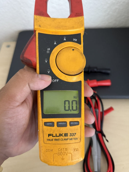 FLUKE 337 TRUE RMS AC/DC CLAMP METER WITH LEADS & BAG