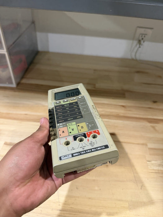 FLUKE 8060A TRUE RMS MULTIMETER FOR PARTS
