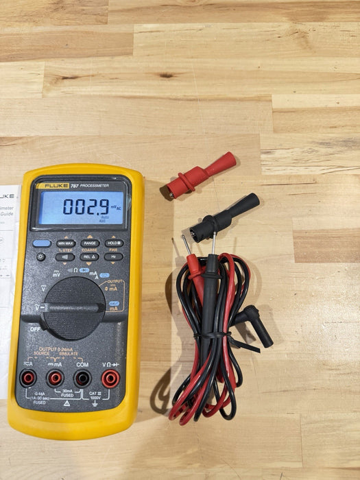 FLUKE 787 PROCESS METER W/ LEADS & BAG (EXCELLENT CONDITION)-FREE SHIPPING