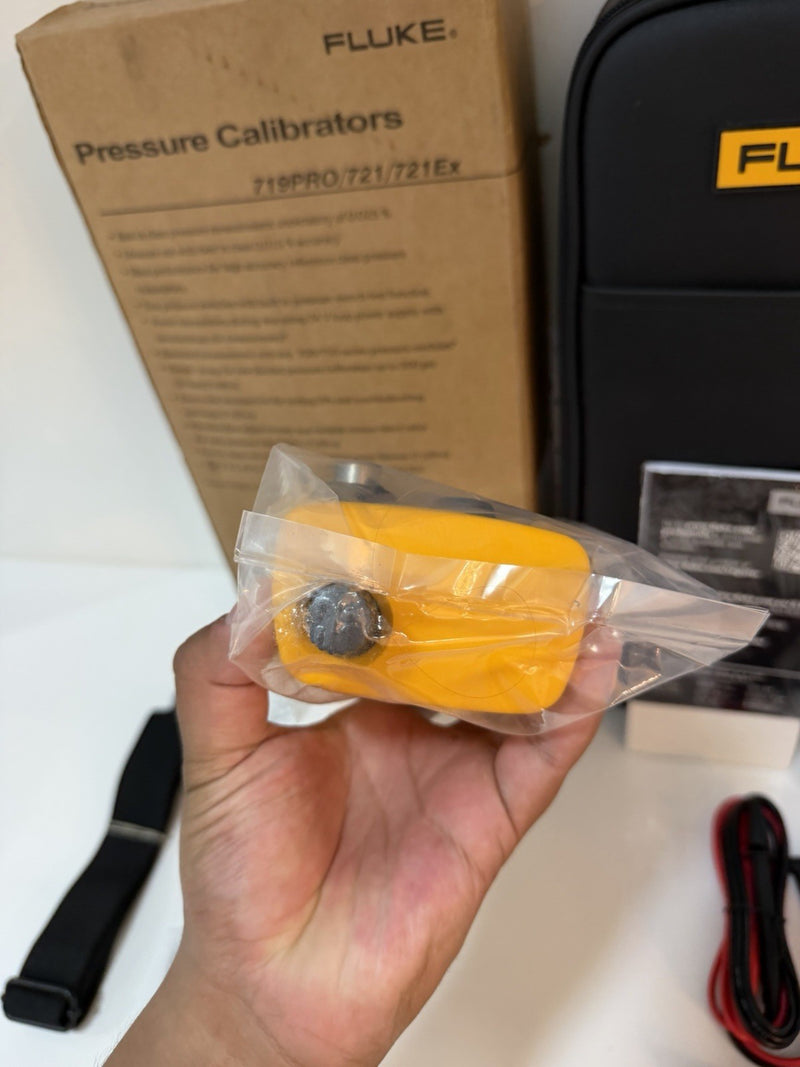 FLUKE 719 PRO 300G ELECTRIC PRESSURE CALIBRATOR