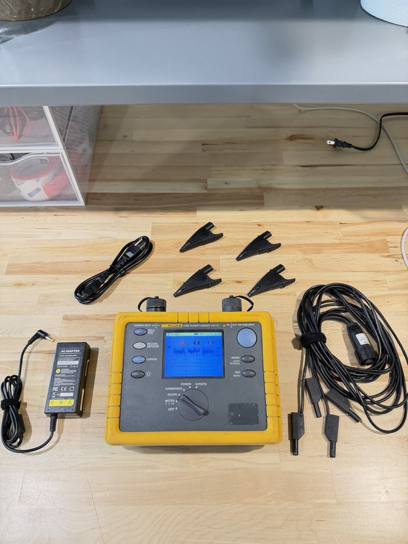 FLUKE 1735 THREE-PHASE POWER LOGGER WITH PROBES & CHARGER TESTED