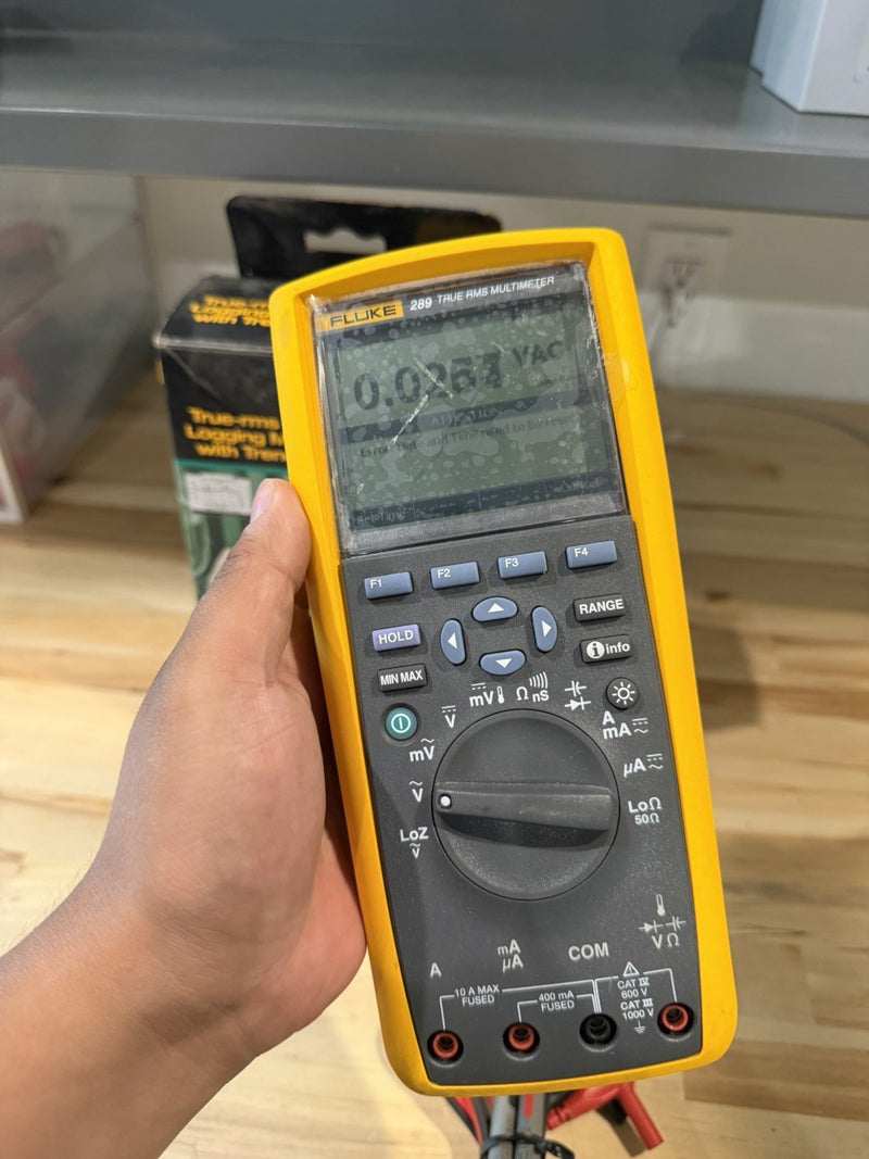 FLUKE 287 TRUE RMS ELECTRONIC LOGGING DIGITAL MULTIMETER WITH LEADS & CLIPS