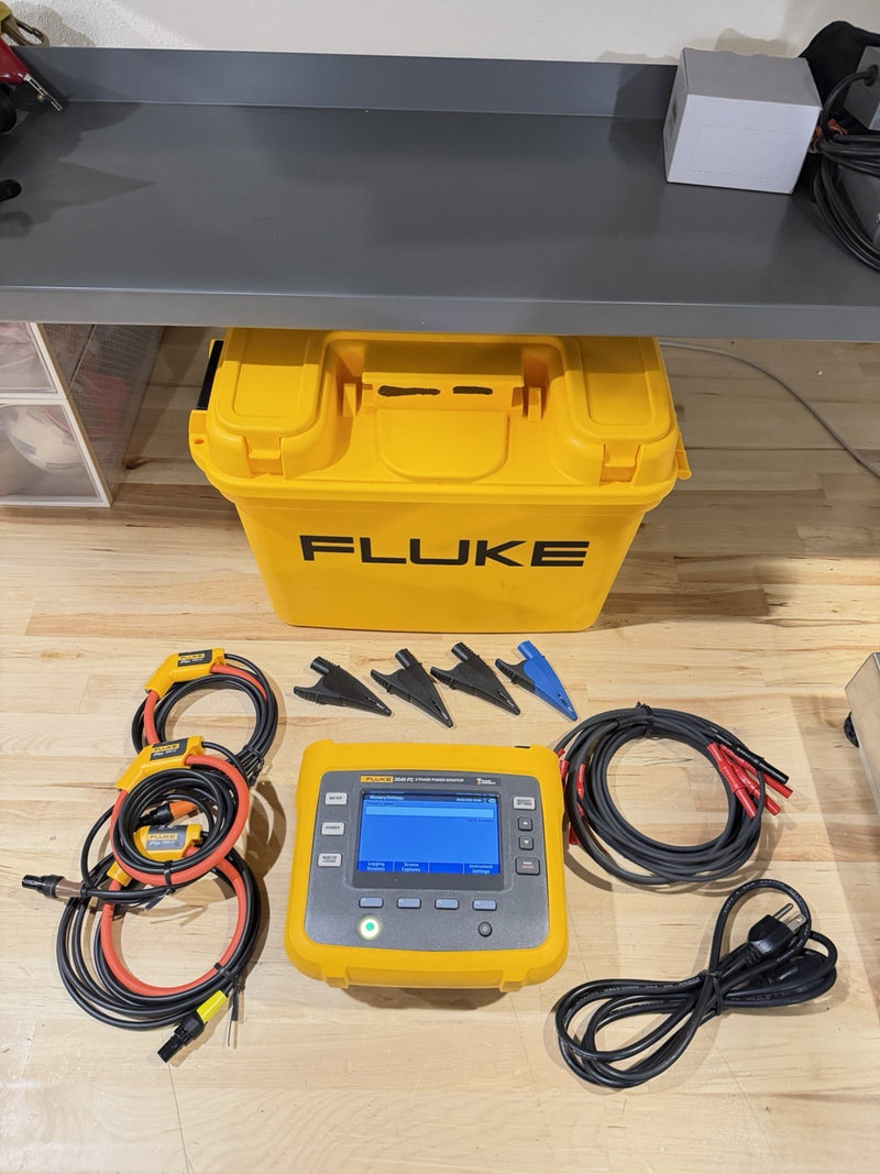 FLUKE 3540 FC 3-PHASE POWER MONITOR WITH ACCESSORIES TESTED
