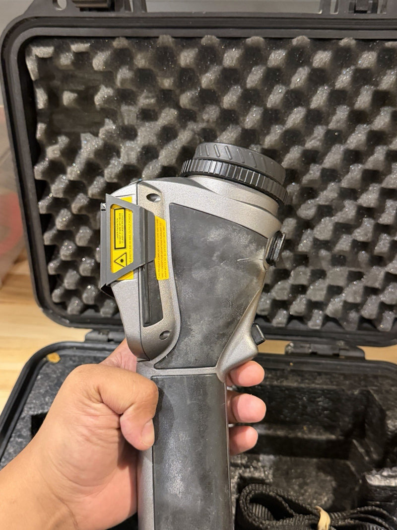 FLIR E SERIES THERMACAM E4 WITH EXTRA LENS & BATTERY TESTED