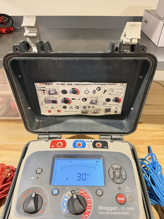 MEGGER S1-1068 10KV INSULATION TESTER W/ LEADS & CHARGER (FREE SHIPPING) TESTED
