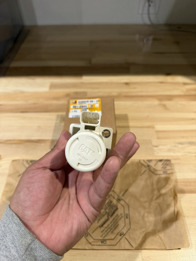 CAT 461-2544 STEERING SPOOL SENSOR