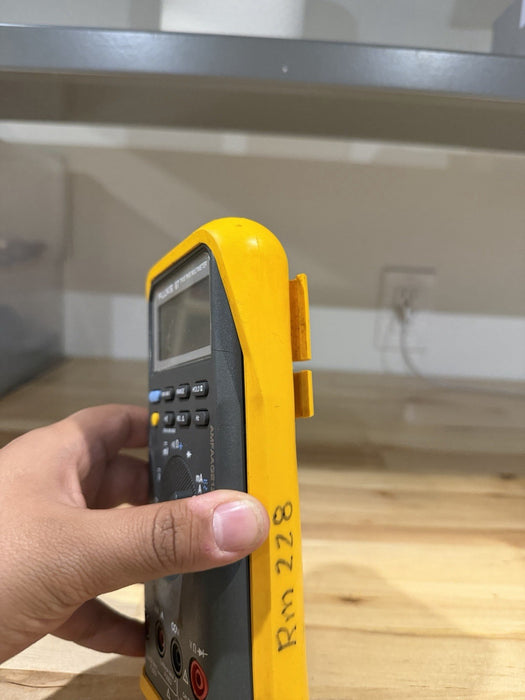 FLUKE 87 TRUE RMS MULTIMETER W/LEADS & CLIPS - SHIPS FAST