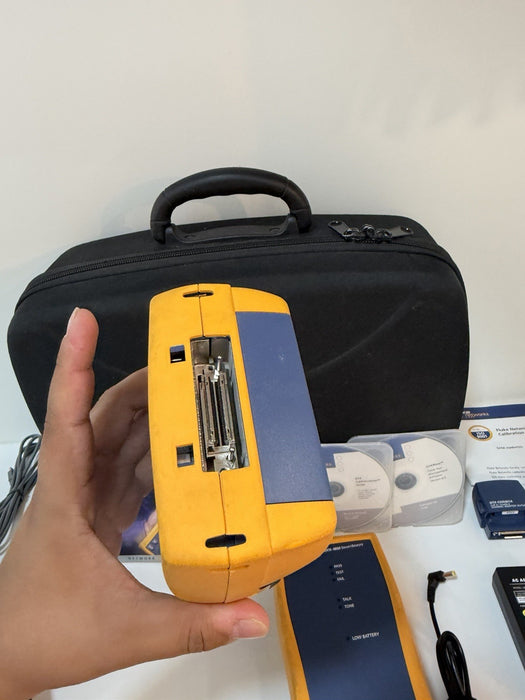 FLUKE NETWORKS DTX-1800 DTX CABLE ANALYZER KIT & PLA002 TESTED
