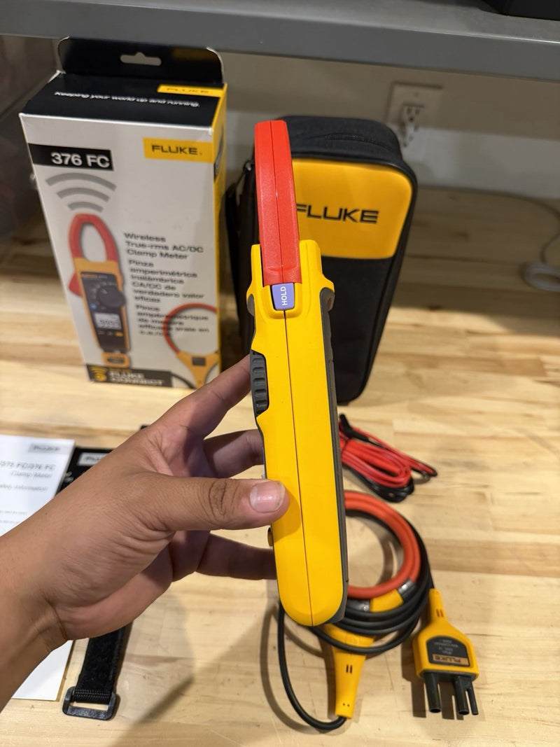 FLUKE 376FC WIRELESS TRUE RMS AC/DC CLAMP METER W/LEADS - SHIPS FAST NEW
