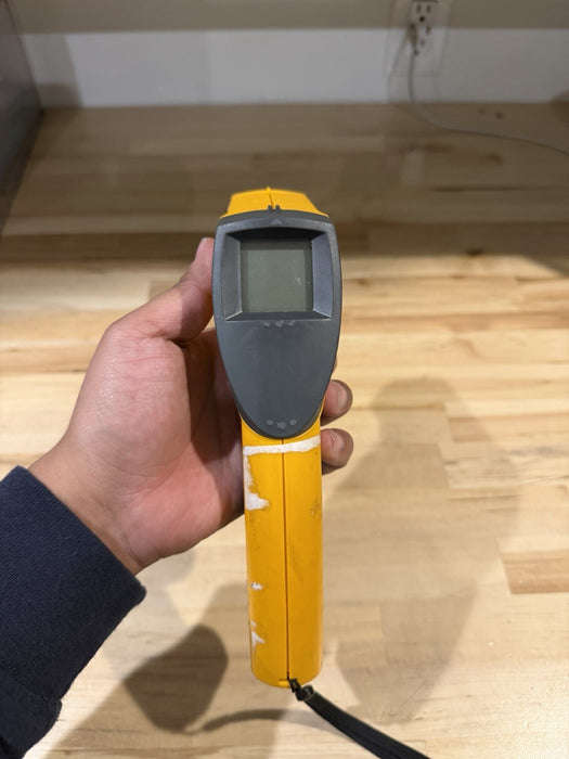 FLUKE 63 INFRARED THERMOMETER - SHIPS FAST