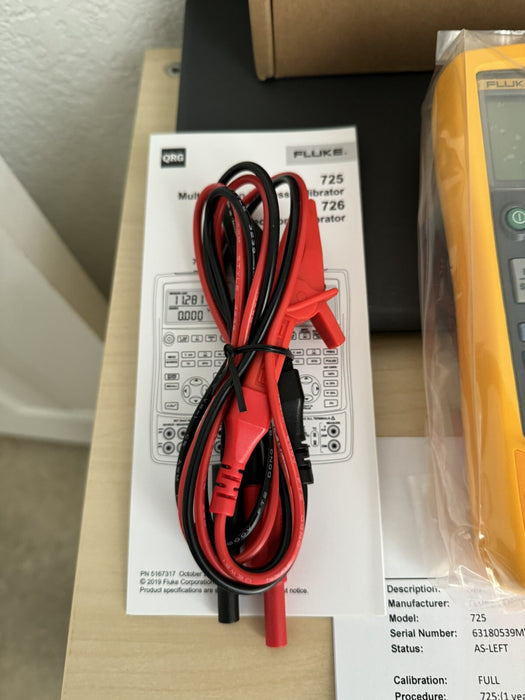 FLUKE 725 MULTIFUNCTION PROCESS CALIBRATOR WITH LEADS CAL 2023 NEW SEALED