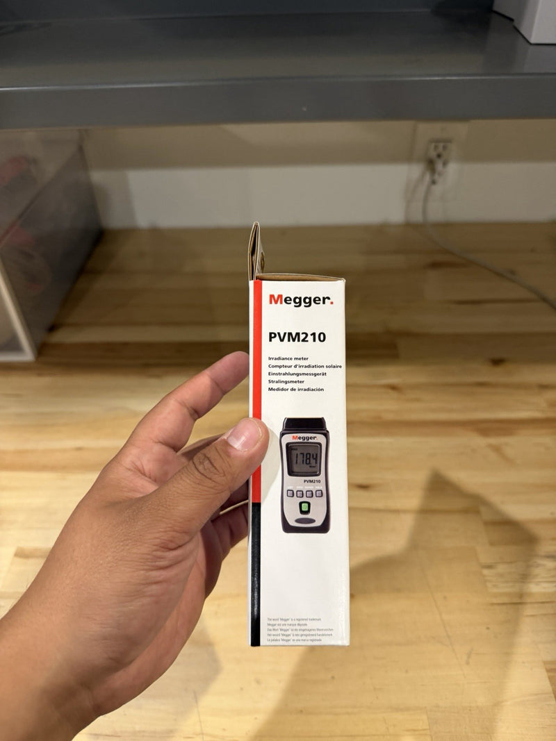 MEGGER PVM210 SOLAR IRRADIANCE METER