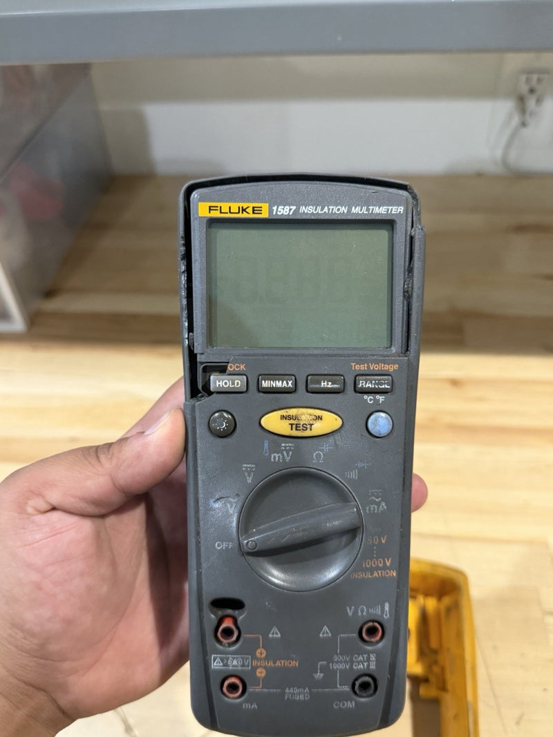 FLUKE 1587 INSULATION TESTER (PARTS ONLY) DOESN’T WORK