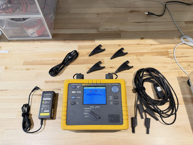 FLUKE 1735 THREE-PHASE POWER LOGGER WITH PROBES & CHARGER TESTED