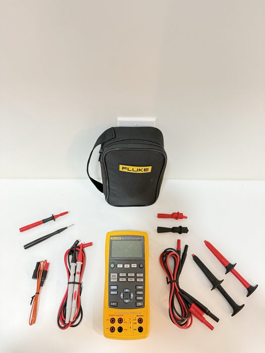 FLUKE 724 TEMPERATURE CALIBRATOR METER W/ ACCESSORIES - FREE SHIPPING (NEW)