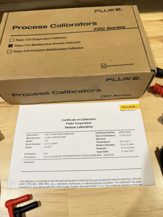 FLUKE 725 MULTIFUNCTION PROCESS CALIBRATOR NEW