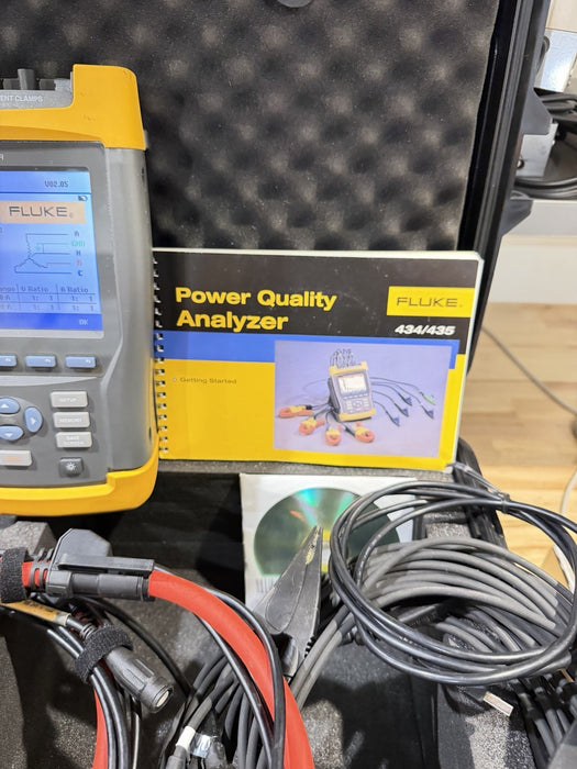 FLUKE 435 POWER QUALITY & ENERGY ANALYZER W/ ACCESSORIES & CHARGER-SHIPS FREE