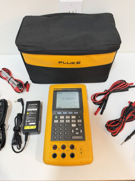 FLUKE 743B DOCUMENTING PROCESS CALIBRATOR W/ LEADS & ACCESSORIES (FREE SHIPPING)
