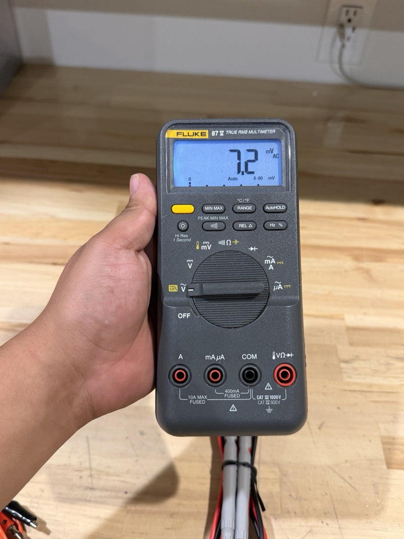FLUKE 87V TRUE RMS MULTIMETER W/ LEADS (TESTED) SHIPS FAST