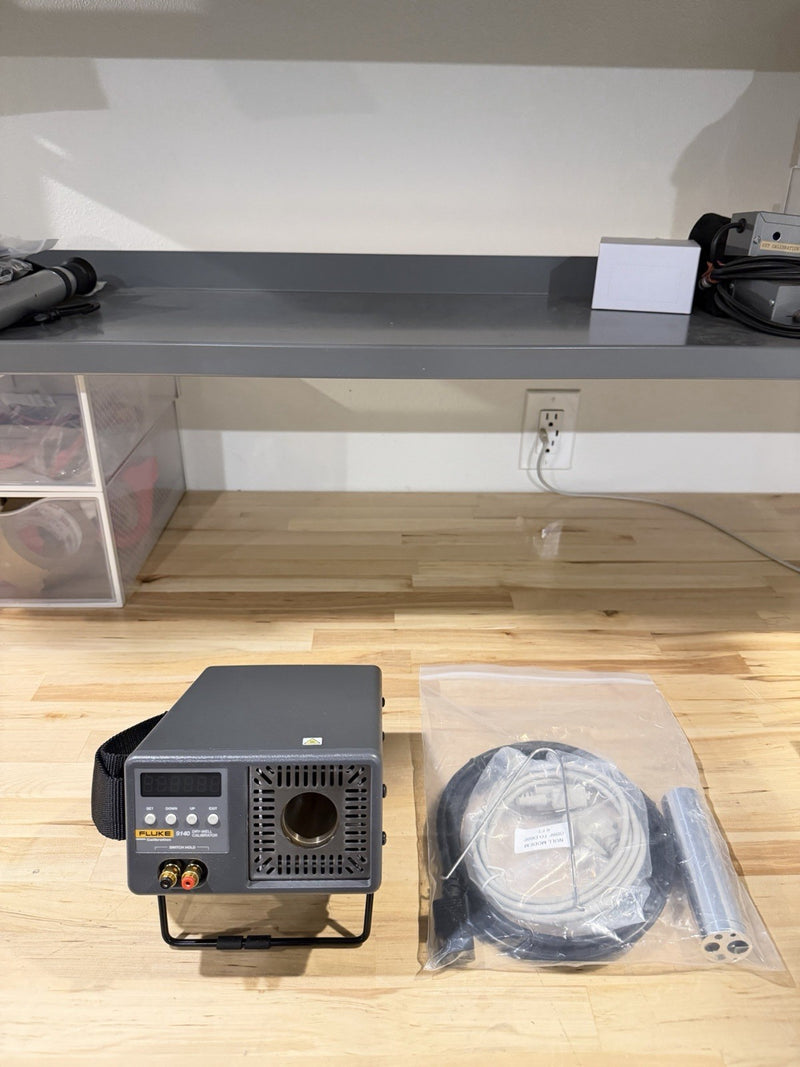 FLUKE 9140-C-156 DRY-WELL CALIBRATOR TESTED