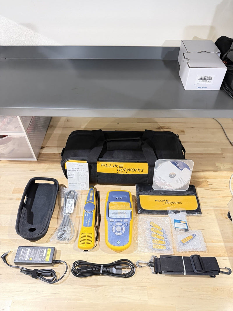 FLUKE NETWORKS LINKRUNNER AT-2000 KIT AUTO TESTER KIT RARE