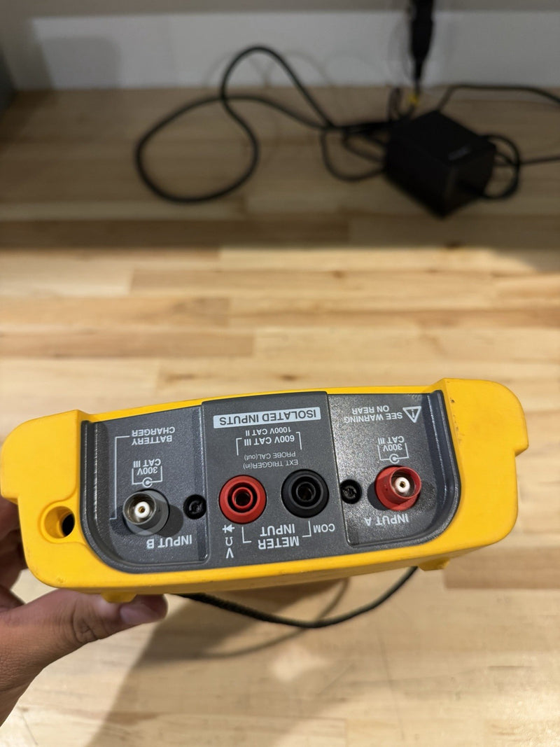 FLUKE 199C SCOPEMETER COLOR (FOR PARTS) PARTS ONLY