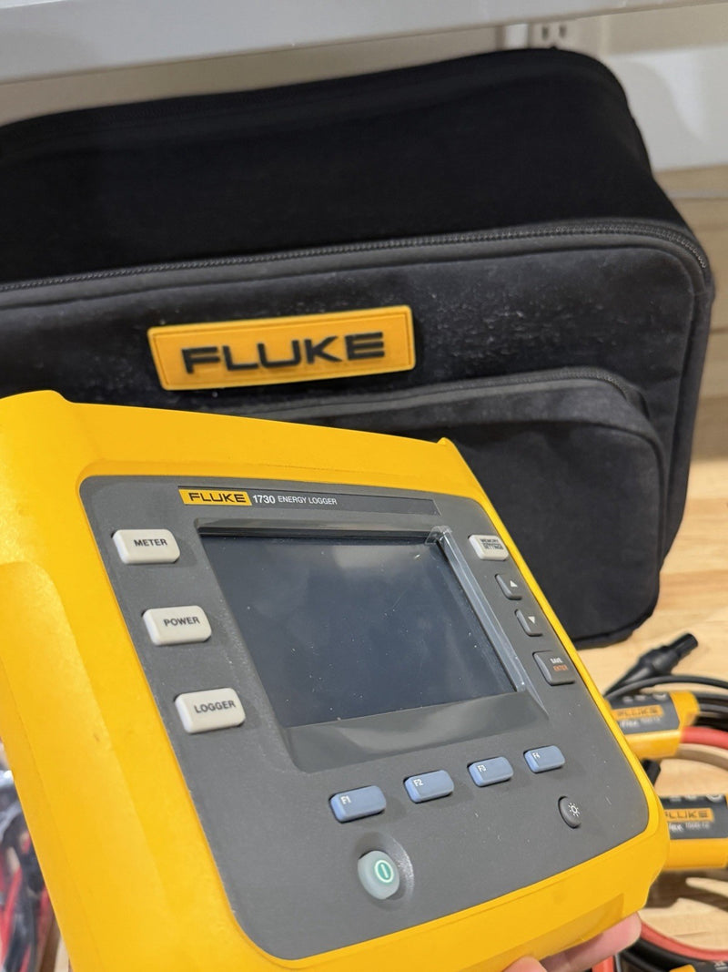 FLUKE 1730 ENERGY LOGGER KIT W/ ACCESSORIES (TESTED) FREE SHIPPING