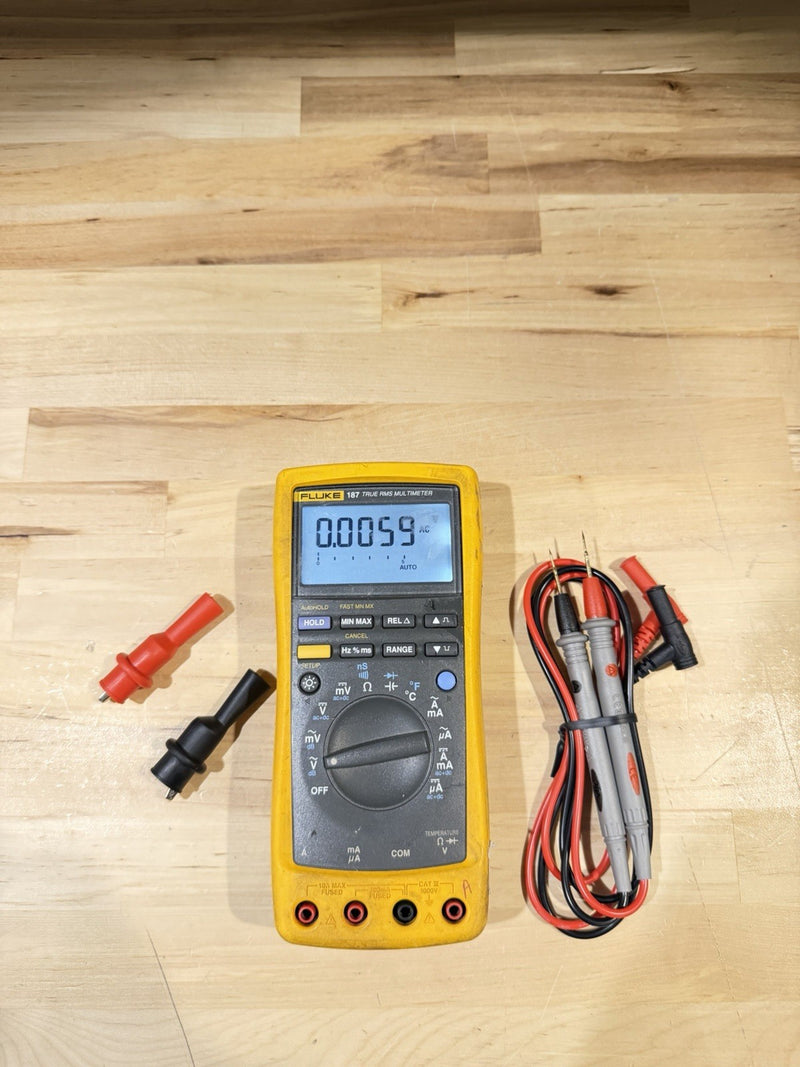 FLUKE 187 TRUE RMS MULTIMETER WITH LEADS & CLIPS