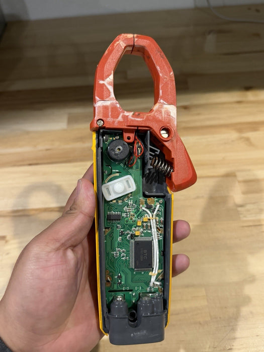 FLUKE 373 TRUE RMS (PARTS ONLY) FOR PARTS - SHIPS FAST