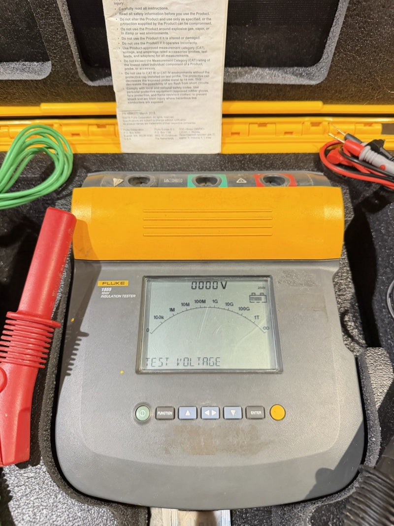 FLUKE 1555 10KV INSULATION TESTER WITH ACCESSORIES TESTED