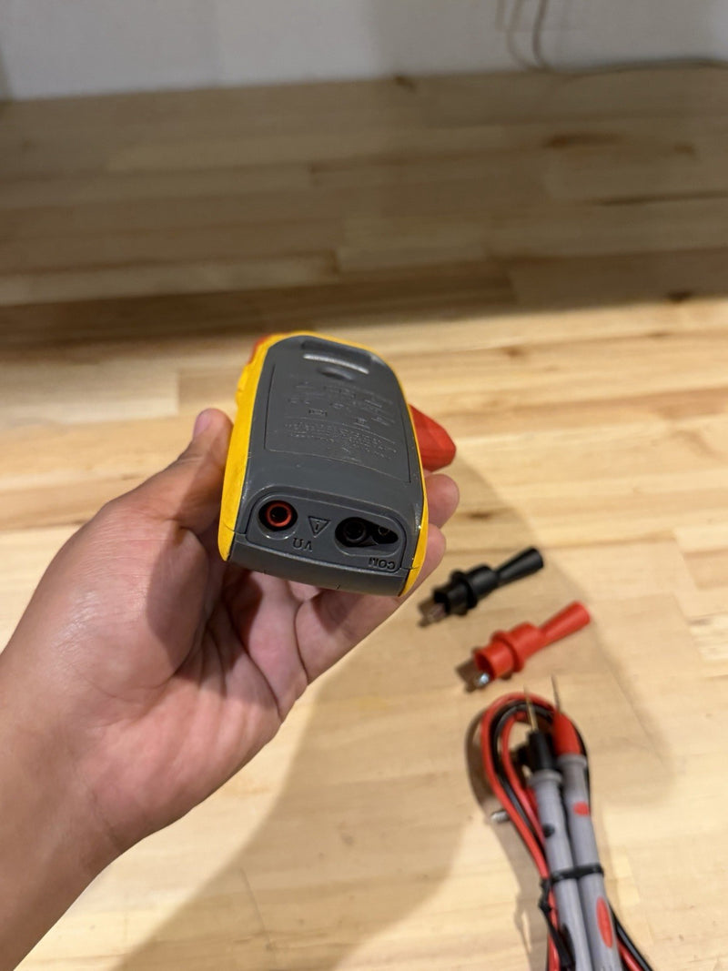 FLUKE 374 FC TRMS CLAMP METER WITH LEADS & CLIPS TESTED