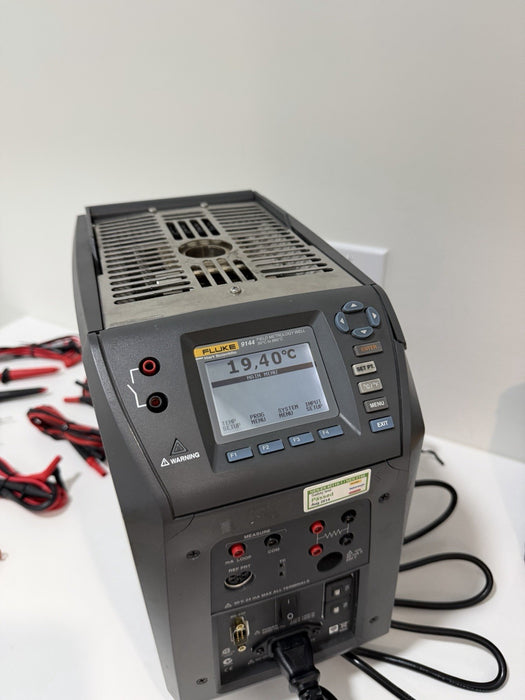 FLUKE 9144 FIELD METROLOGY WELL 50°C TO 660°C TEMPERATURE CALIBRATOR & LEADS