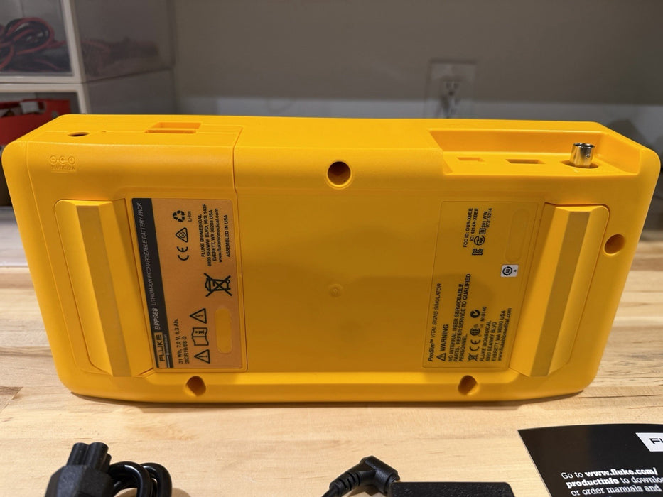 FLUKE BIOMEDICAL PROSIM 8 VITAL SIGNS SIMULATOR TESTED