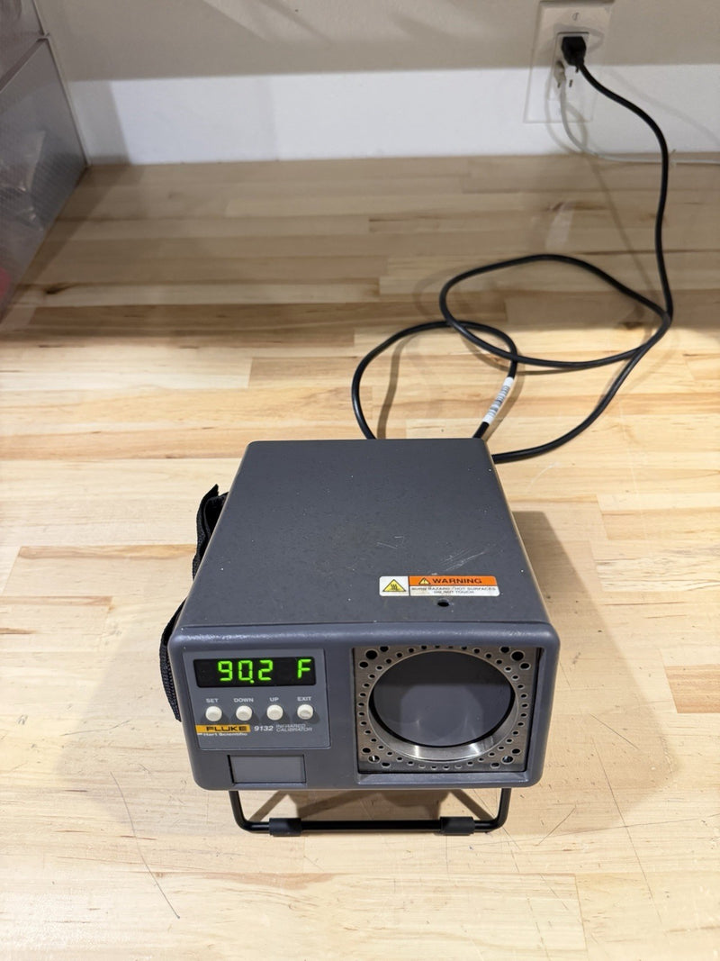 FLUKE 9132 PORTABLE IR INFRARED CALIBRATOR 50°C TO 500°C (TESTED) FREE SHIPPING
