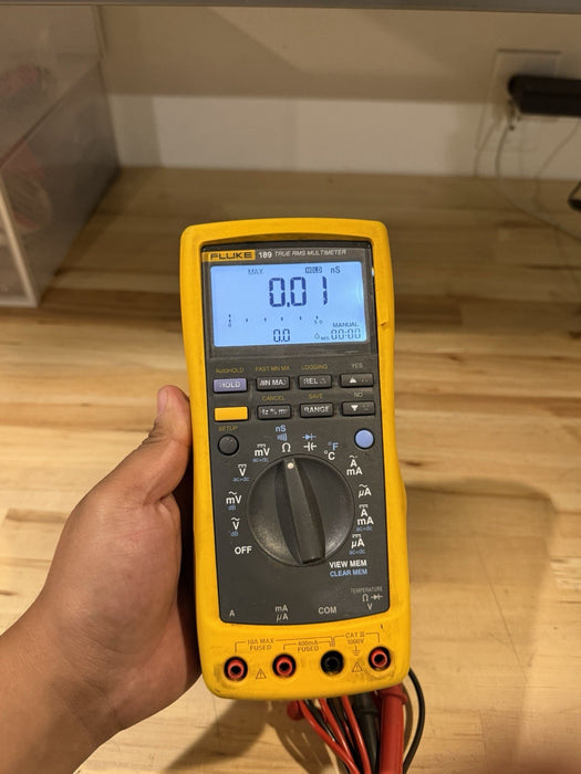 FLUKE 189 TRUE RMS MULTIMETER WITH LEADS & CLIPS TESTED